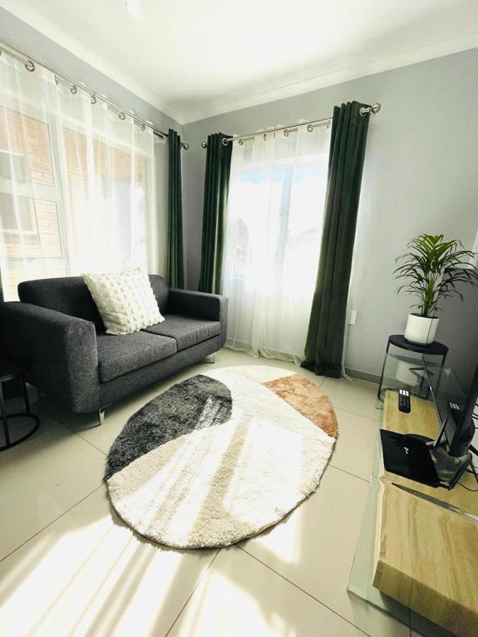 Trendy, Comfortable 1 Bedroom Apartments In 乌姆塔塔 外观 照片