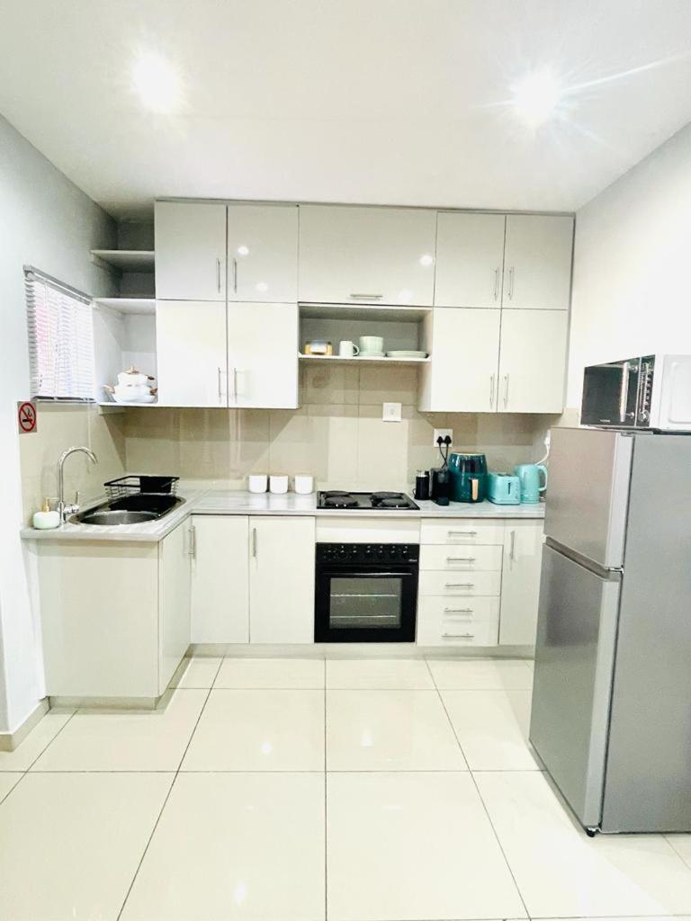 Trendy, Comfortable 1 Bedroom Apartments In 乌姆塔塔 外观 照片